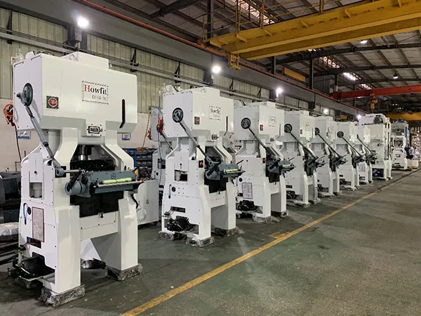 Straight Side Press, 5 Guide Posts (30-45 ton)