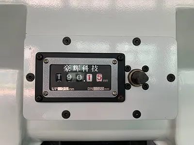 Die height indicator